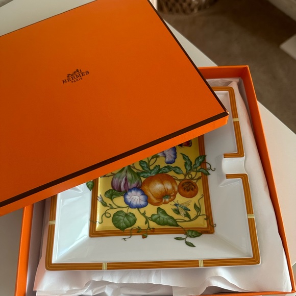Hermès Porcelain Pumpkin's Ashtray - Picture 1 of 11